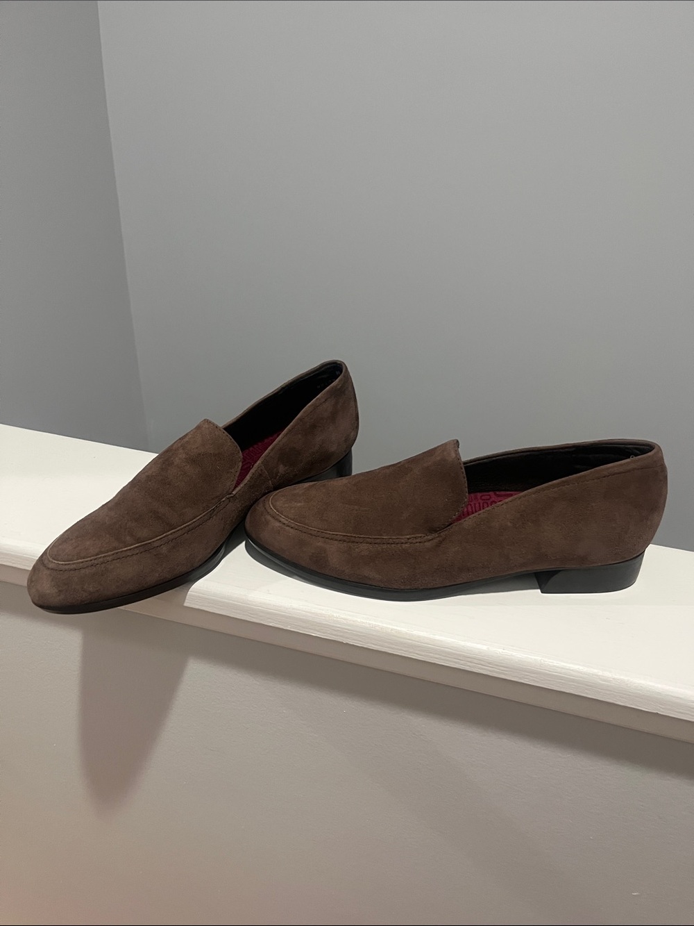 Munro Harrison Women's Brown Suede Slip-On Loafers Size 9 EUC